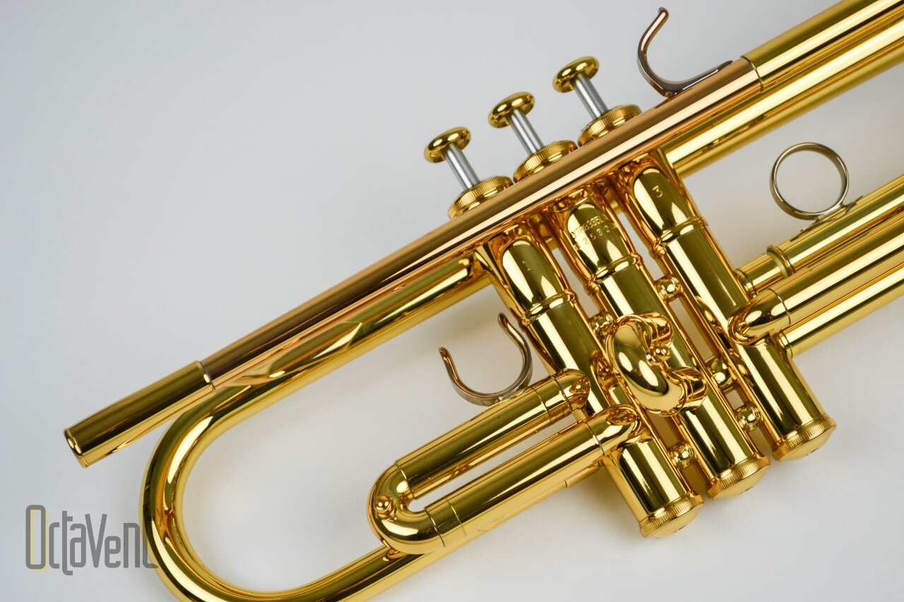 trompette-sib-yamaha-ytr-8335la-4